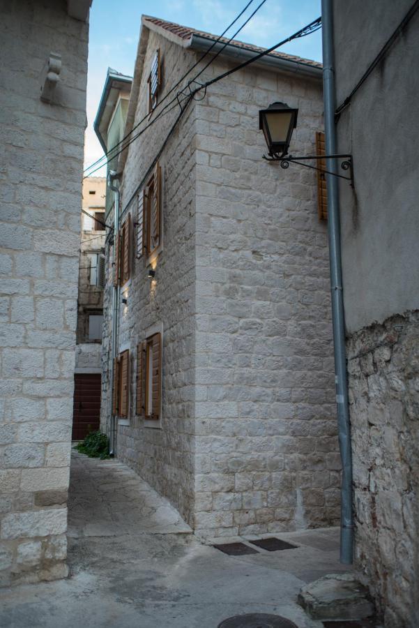 Limestone Heritage House Трогир Экстерьер фото